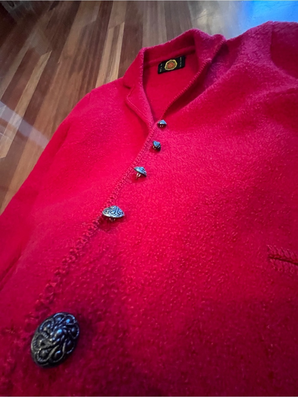 Gorgeous Tiroler Qualitats Strickwaren Red Button-Front wool Jacket - Picture 3 of 5
